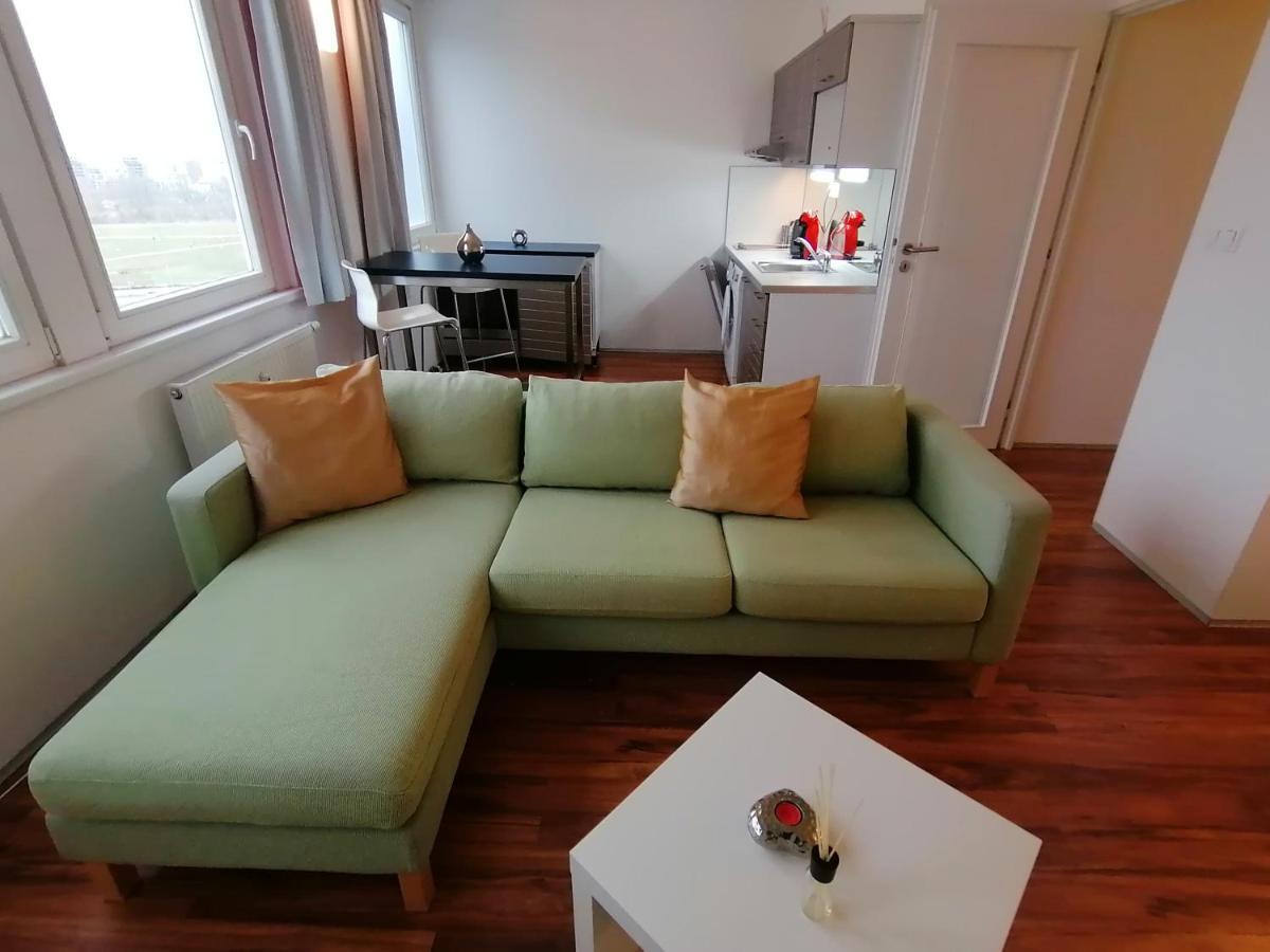 Golden Family Apartments Prague Luaran gambar