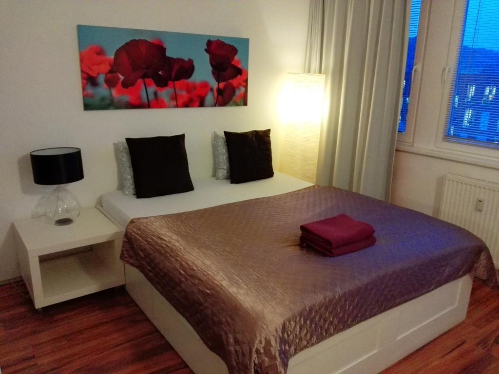 Golden Family Apartments Prague Bilik gambar