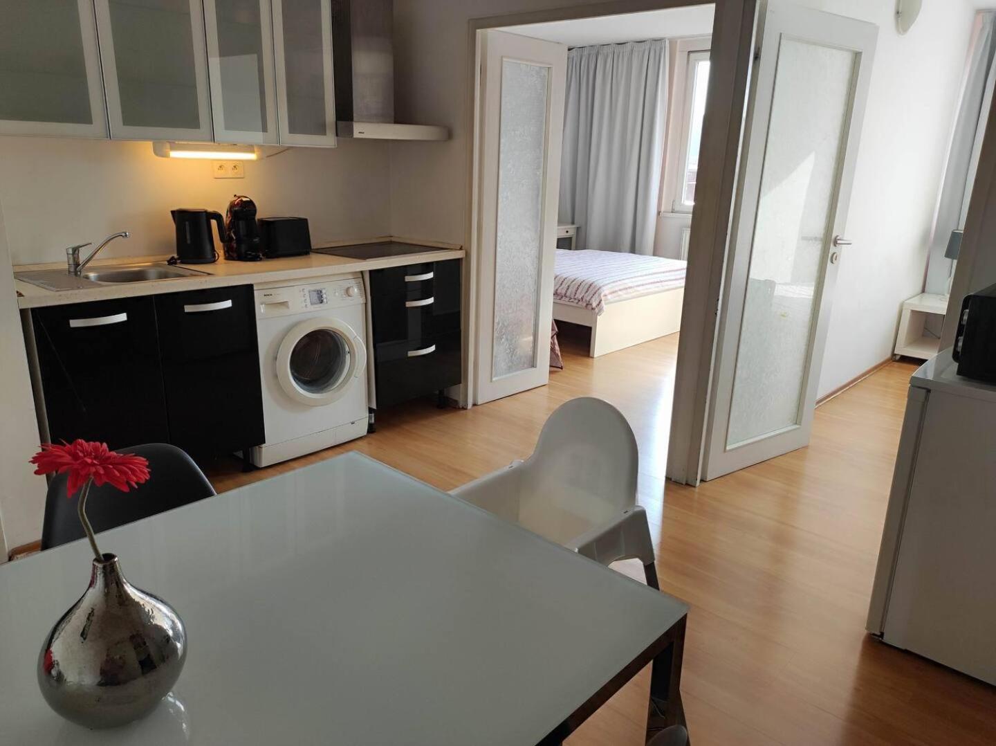 Golden Family Apartments Prague Luaran gambar