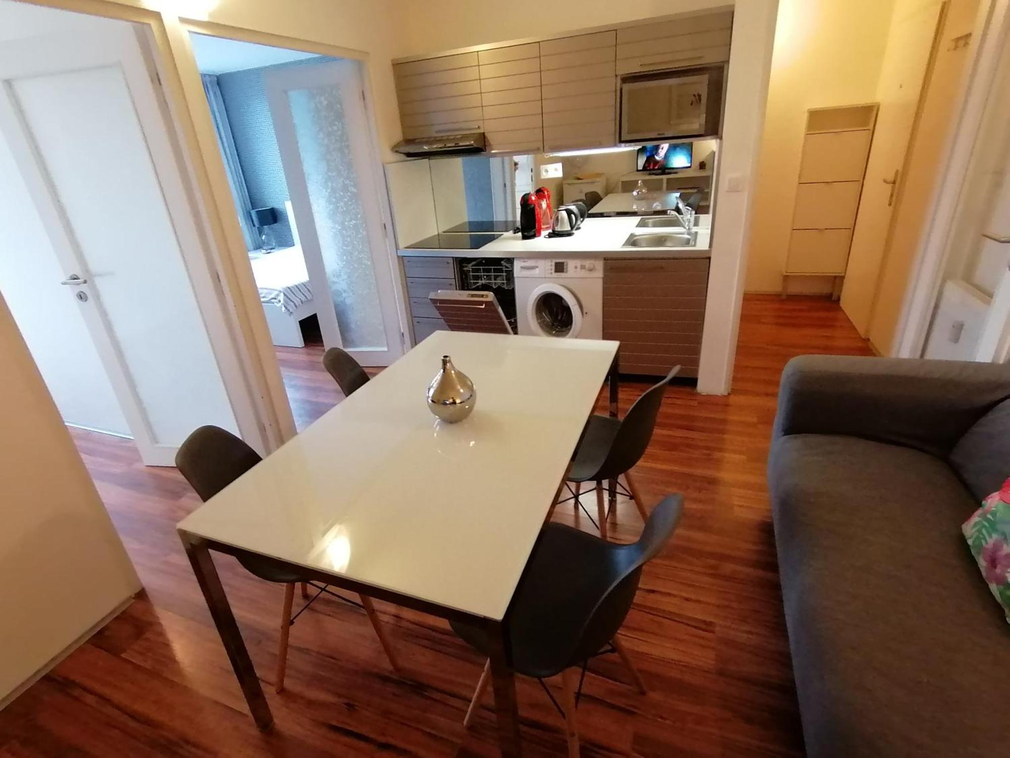 Golden Family Apartments Prague Luaran gambar