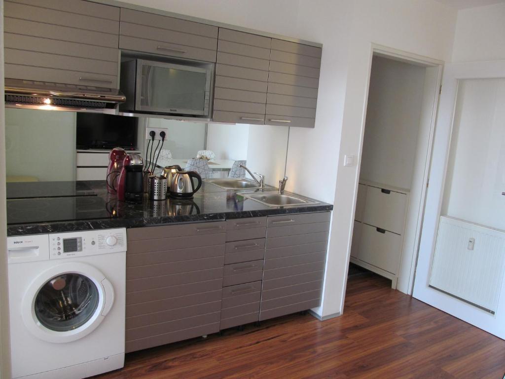 Golden Family Apartments Prague Bilik gambar