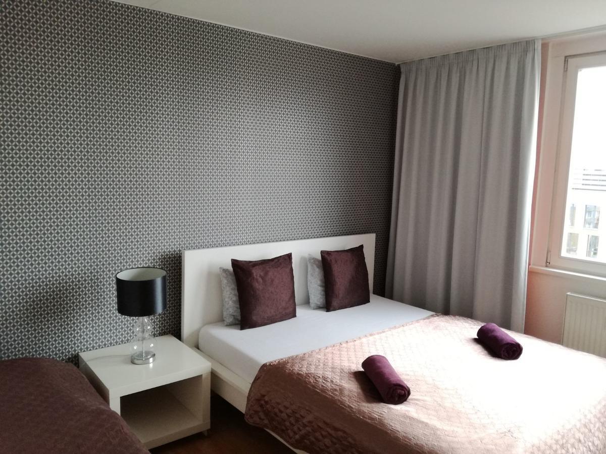 Golden Family Apartments Prague Luaran gambar